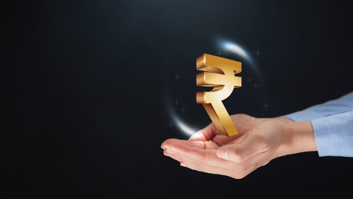 india-makes-first-oil-payment-in-rupee-to-uae-says-official